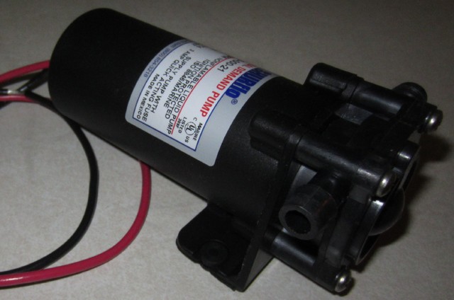 New 100-000-26 ShurFlo Single-Fixture Manual Demand Delivery Pump 12VDC 1GPM 